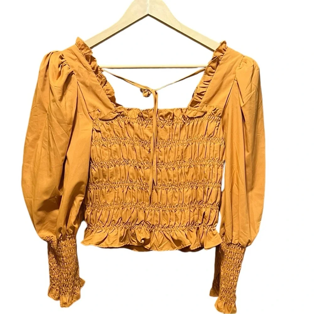 Milk & Honey NWT Smocked Crop Yellow Blouse Size Large